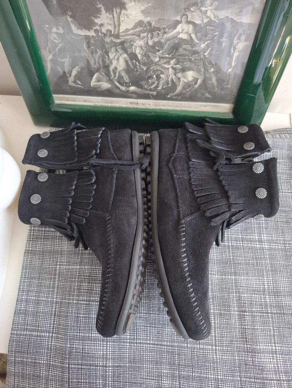 MINNETONKA Double Fringe Boots / 7 - Picture 8 of 10
